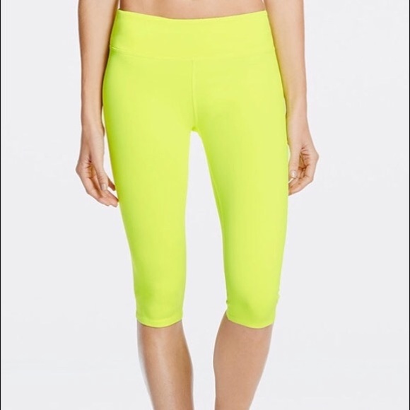 Fabletics Angela Capri lime green neon pants small - Picture 1 of 4